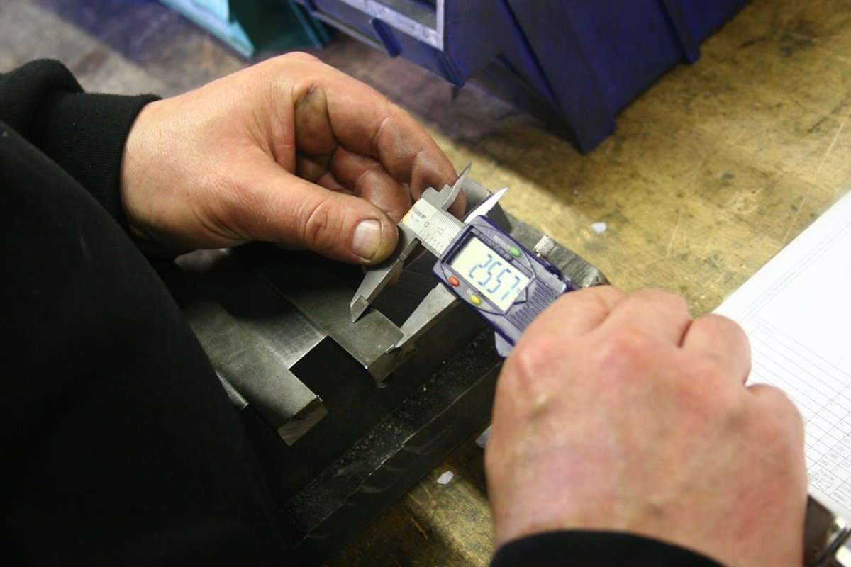 Best Micrometer for Beginners and Which Size to Buy First