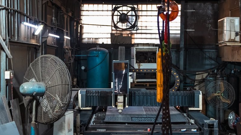 Shop Floor Automation Finally Makes Sense for the Small Fab Shop